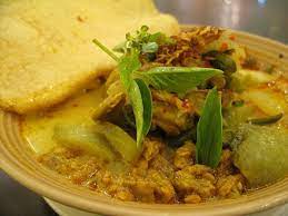 Menu apa lagi yang famous di hari raya selain ketupat dan rendang? Lontong Wikiwand
