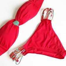 Marina Du Blog Les Tendances By Marina Porte Le Maillot De Bain Swimred Amenapih By Hipanema Dispo Ici Http Www Shopnextdoor F Maillot De Bain Mode Maillot
