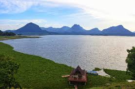 Kalau boboers mau menginap di istora resort juga bisa banget, rate permalamnya mulai dari idr 500.000'an. Waduk Jatiluhur Waduk Terbesar Yang Wajib Kamu Kunjungi Mister Aladin Travel Discoveries
