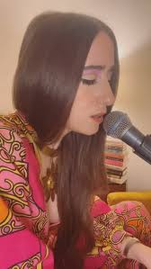 🌸 everybody’s gotta learn sometime 🧡 , hair & makeup by @christina__spina  ✨ thanks @elisarandazzo for showing me this song im obsessed 🎶