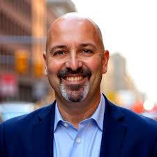 Last night, a ceremony was held to unveil the official portrait of our 12th  Maryville College President, Dr.