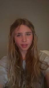 Mandy Stratton's Instagram, Twitter & Facebook