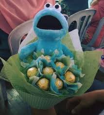 Coklat.valentine.mungkin jadi satu hal yang umum ya teman2.liat aja dech di mall2 atau di supermarket.kalau mau deket2 hari valentine gini.pasti dech.semua stock coklat berbagai merk. Diy Bouquet Coklat Teddy Bear Untuk Majlis Graduasi Lebih Jimat Boleh Deko Ikut Citarasa Anda