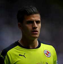 Tactics Insight: Does Jonathan Bond Fit In With The Reading Keeper  Tradition?