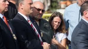 Grieving pastor, wife share in community's sorrow