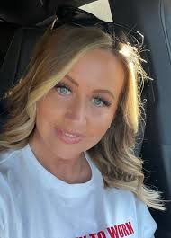 🌟 Hey there, everyone! 🌟 I'm Marcia, your friendly Aesthetics  Practitioner and proud owner of Bare Face FX! 💖 From feel-good treatments  to enhancing your natural beauty, I've got you covered! Here