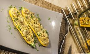 Courgettes Jaunes Farcies A La Viande Recette Recette Avec Courgette Cuisson Des Aliments Salade De Crudites