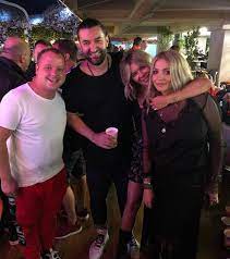 Nu cred că am gătit nimic nou, a povestit gina. Smiley RecunoaÈte RelaÈia Cu Gina Pistol Romanesti Vedete Unica Ro