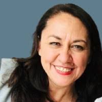 Suzanne Ebert's Instagram, Twitter & Facebook