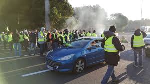 Wowow gilet reflechis wowow roadie jaune l. Gilets Jaunes Dans Le Gard Le Point Ce Dimanche 16 Decembre