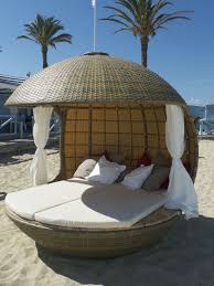 41 Fabulous Outdoor Wicker Furniture Design Ideas For Your Patio Outdoor Beds Outdoor Canopy Bed Outdoor Bed