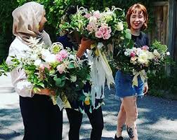 Le portail boursorama.com compte plus de 30 millions de visites mensuelles et plus de 290 millions de pages vues par mois, en moyenne. The Monarch Florists Mississauga Florist Flower Delivery