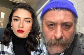 Hazar ile birlikteyken her gün bir sürprizle karşılaşıyorum. Hazar Erguclu 19 Yas Buyuk Sevgilisi Onur Unlu Ile Evleniyor Mu Ilk Aciklama Geldi Internet Haber