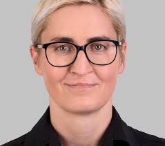 Seit 2004 gehört sie als abgeordnete dem thüringer landtag an. Susanne Hennig Wellsow Thuringer Landtag