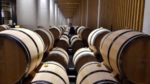 Tout comme le chat, nous. Chute De La Production Viticole On Va Manquer De Vin Cette Annee L Express L Expansion