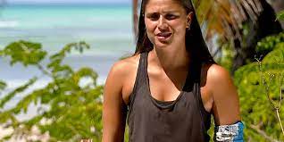 Tv 8 ekranlarında izleyiciyle buluşan survivor pazartesi, salı, perşembe, cumartesi ve pazar günleri. Survivor Ayse Kimdir Kac Yasinda Nereli Survivor 2021 Gonulluler Yarismacisi Ayse Yuksel Kimdir