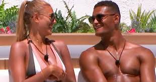 Tensions are still running high in the love island villa as danny is still trying to make his mind up about yewande and arabella. Love Island Fans Vow To Vote Danny Off If He Couples With Arabella Mirror Online