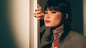 Suzy Exposito Archive