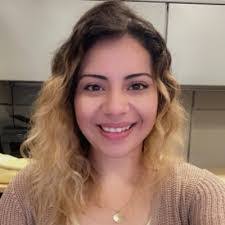 Dani Peralta's Instagram, Twitter & Facebook