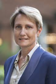 Meet our new Deputy Chief Health Officer and #HealthHero, Dr Sonya Bennett,  who has spent her entire working life protecting state and country. First  she was a medical officer in the Royal