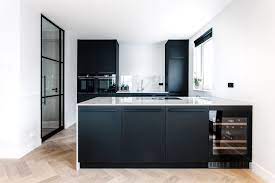 zwarte keuken marmer blad zwarte keuken keuken interieur moderne keuken keuken ontwerp