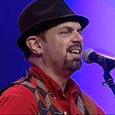 Albert Lousinian's Instagram, Twitter & Facebook