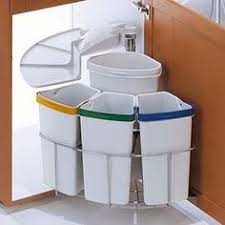 Depuis plus de 7 ans, tri sélectif est une nuzletter hebdomadaire indépendante (envoyée à nos abonnés), entièrement gratuite, par simple abonnement. 9 Idees De Poubelle Tri Poubelle Tri Poubelle Tri Selectif