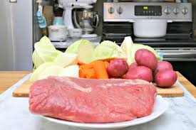 Place potatoes, carrots, onion, and cabbage in the bottom of the pressure cooker. How To Cook Instant Pot Corned Beef And Cabbage Mom 4 Real