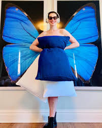 See more of anne hathaway on facebook. Anne Hathaway Starportrat News Bilder Gala De