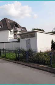 Am bahnhof in massen hält. Https Xn Gnster Immobilien 22b Info