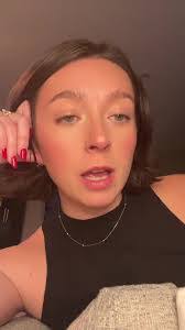 Kay Reilly's Instagram, Twitter & Facebook