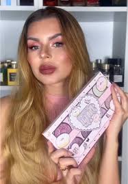 P Louise Highlight Powder