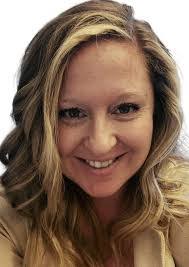 Amber Upton's Instagram, Twitter & Facebook