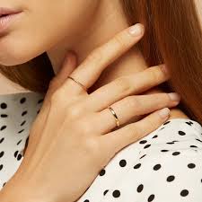 Different colors and hammered textures are perfect to mix and match or wear all at once. Liv Stacker Ring Luxe Linjer