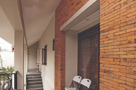 11 desain foyer menakjubkan dari seluruh dunia from dekoruma.blog profil dan perkembangan desa harus diperbaharui setiap tahun. 7 Inspirasi Desain Bata Bikin Rumah Tampil Alami Dan Tropis Semua Halaman Idea