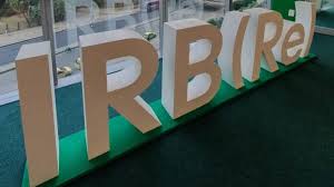 IRB (IRBR3) lucra mais e promete a volta dos dividendos — mas fantasma da fraude reaparece com cobrança milionária de investidores