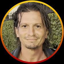 Manuel Giusti's Instagram, Twitter & Facebook