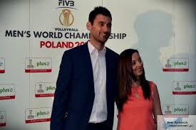 Członek reprezentacji polski w piłce siatkowej, z którą zdobył wicemistrzostwo świata. Grzegorz Kosok I Jego Zona Skradli Wczoraj Show Na Premierze Filmu Druzyna Sport