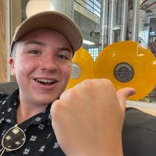 Max Tower (@elmaxo5000) • Instagram photos and videos