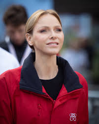 Présentation de la nouvelle Brigade Cynophile de la Sûreté Publique Lundi  27 octobre, S.A.S. la Princesse Charlène, accompagnée de son frère M.  Gareth Wittstock, a assisté à la présentation de la nouvelle