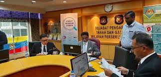 Dimaklumkan bahawa semua urusan kaunter di pejabat pengarah tanah dan galian wilayah persekutuan kuala lumpur ditutup kepada pelanggan sehingga 20 november 2020 (jumaat) bagi urusan sanitasi pejabat. Jabatan Ketua Pengarah Tanah Galian Persekutuan Lawatan Yb Menteri Air Tanah Dan Sumber Asli Ke Pejabat Pengarah Tanah Dan Galian Wilayah Kuala Lumpur Pptg Wpkl