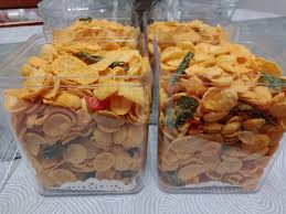 To have crunchy cornflakes cookie, make sure the moister in the cookie is completely. Cornflakes Salted Egg Qis Sha Enterprise Pahang Malaysia