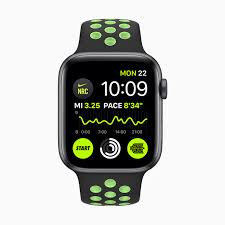 According to bloomberg 's mark gurman, the new display will have thinner bezels and a new lamination technique that brings the display closer to the front cover. this should make the series 7's display appear a little larger than on apple's previous smartwatches. Watchos 7 Erweitert Die Apple Watch Um Wichtige Personalisierungs Gesundheits Und Fitnessfunktionen Apple De