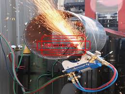 Borunun yada profilin ağzını açmaya yarayan bir üründür kurt ağzı açma makinası.boru ucunun veya profil ucunun makinadaki silindire. Cnc Lazer Boru Profil Kesimi Ve Kurt Agzi Acma Endustri Grup Metal
