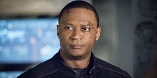 10 Behind The Scenes Facts About Arrow You Never Knew