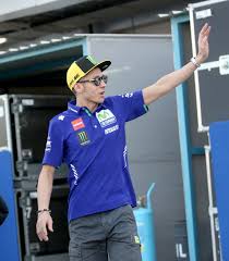 Pembalap italia yang usianya hampir 40 tahun itu digosipkan akan menikahi. Valentino Rossi Steckbrief Promi Geburtstage De