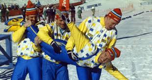 Linn svahn tog hem sprinttävlingen i fristil som inledde längdskidåkarnas tour de ski. Torgny Mogren
