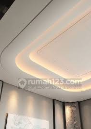 Jika anda lebih menyukain desain plafon rumah sederhana plafon seperti gambar di bawah i. 11 Model Plafon Minimalis Ini Bikin Interior Rumah Tampak Mewah Rumah123 Com