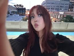 Resta naturale o torniamo al rosso di nuovo..?? Fammi sapere : r/HairDye