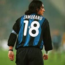 Meet the legendary Ivan Zamorano, the former Chilean and Inter Milan striker who was a good and clinical finisher he doesn't joke with his no9 jersey During the 1998/1999 season the club
